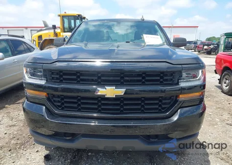 2018 Chevrolet Silverado 1500 Custom z USA, uszkodzony, nr VIN 1GCRCPEH3JZ320030